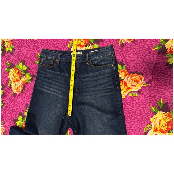 Anne Klein Dark Wash High Rise Wide Leg jeans - Picture 4 of 9